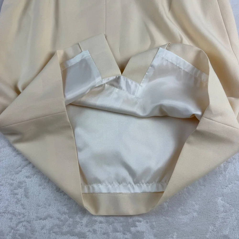 Vintage Escada Virgin Wool Pencil Skirt Womens 8‎ Cream Chain Detail Classic NWT